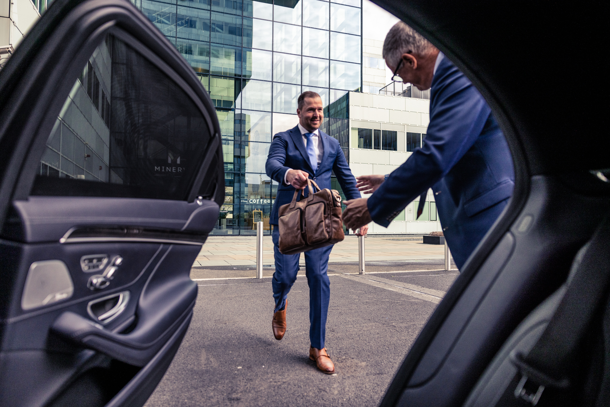 Bekwame directiechauffeur huren. U krijgt eersteklas service bij eigenchauffeur.nl