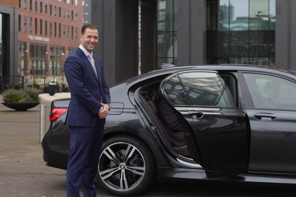 Directiechauffeur, chauffeursdiensten, chauffeursservice, chauffeur, limoservice, privéchauffeur